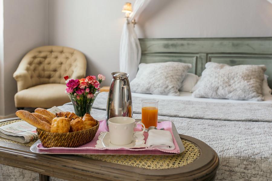 Hotel Du Parc Монтелимар Экстерьер фото